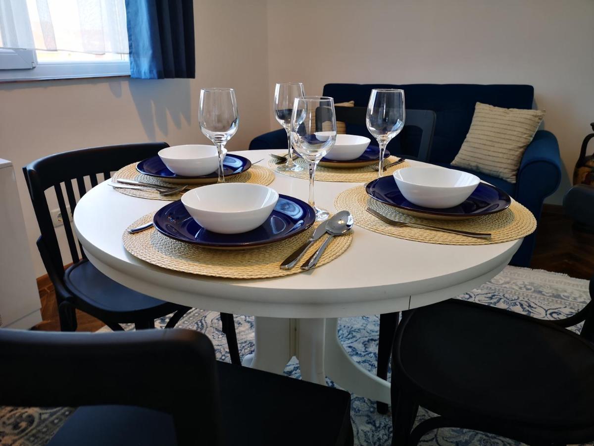 Weisz Apartment-City Center-Free Private Parking,Wifi,Ac Карей Экстерьер фото