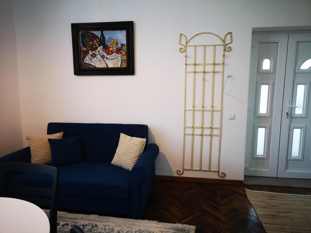 Weisz Apartment-City Center-Free Private Parking,Wifi,Ac Карей Экстерьер фото