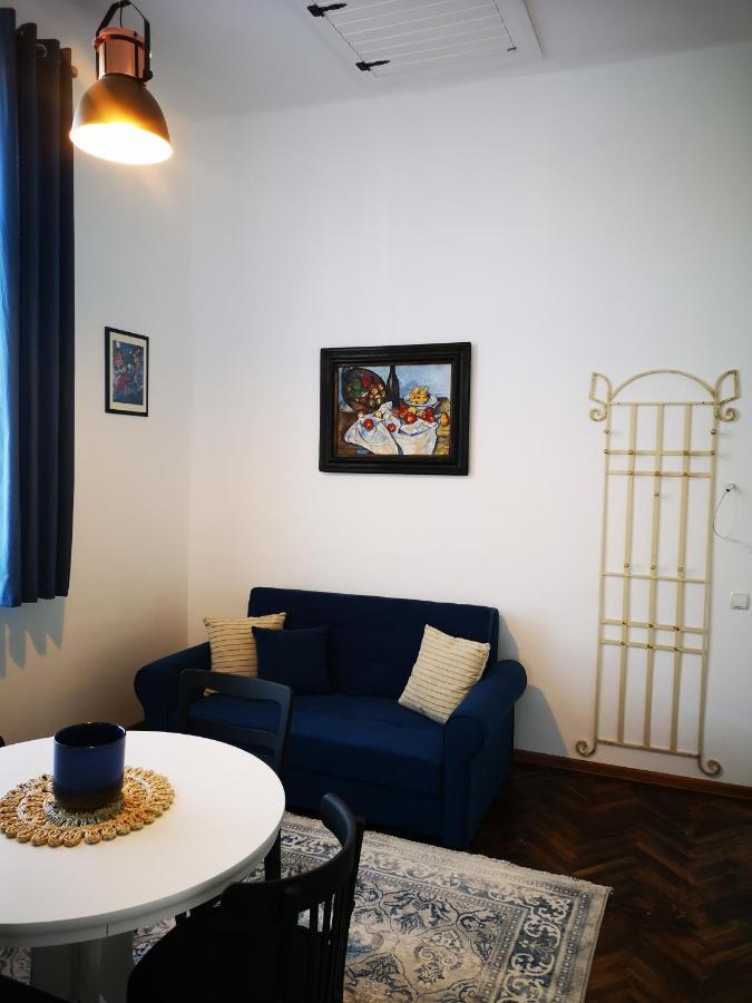 Weisz Apartment-City Center-Free Private Parking,Wifi,Ac Карей Экстерьер фото