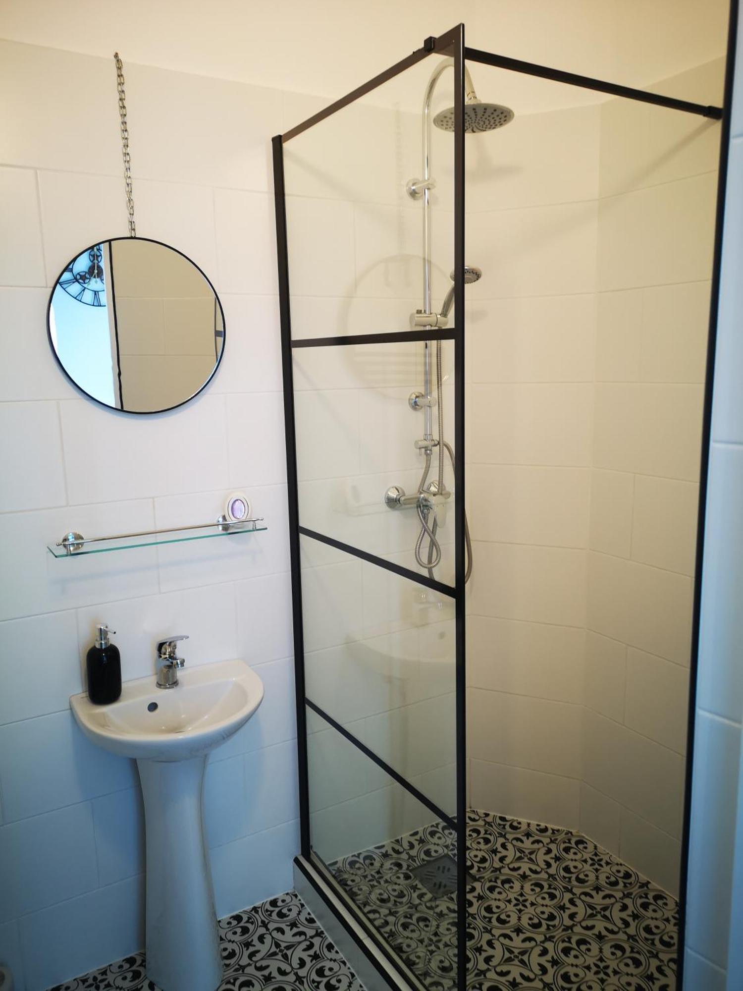 Weisz Apartment-City Center-Free Private Parking,Wifi,Ac Карей Экстерьер фото
